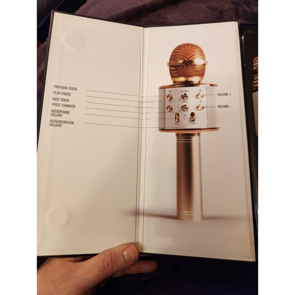 Ijoy NWT Bluetooth Karaoke Microphone - Picture 2 of 3